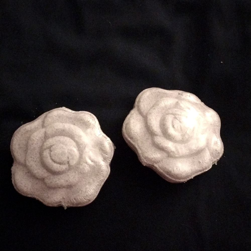 Bath and body works bath bombs